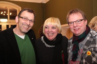 (von links) Pesi Daver, Claudia Roth und Frank Höpner