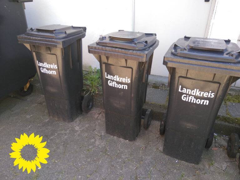 Müll: Der Landkreis sollte den Hut aufhaben
